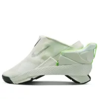 Nike Go FlyEase Ghost Green