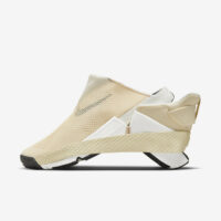 Nike Go FlyEase Sanddrift