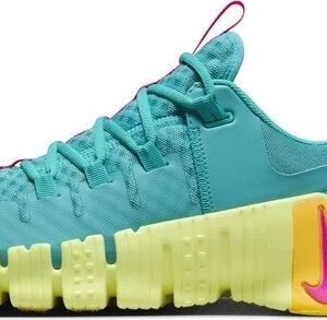 Nike Free Metcon 5 Dusty Cactus Fierce Pink