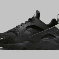 Nike Air Huarache Black Metallic Silver Mini Swoosh