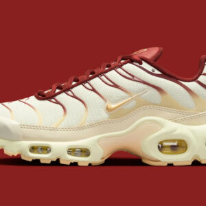 Nike Air Max Plus Sail Team Red