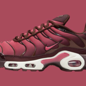 Nike Air Max Plus “Burgundy Crush”