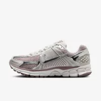 Nike Zoom Vomero 5 Metallic Silver Platinum Violet